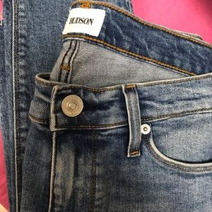 Brand NEW with tags. Only tried on never worn. 28.